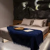 The Rock • 7BR King Bed Cave + Jacuzzi @ Lleras photo 10