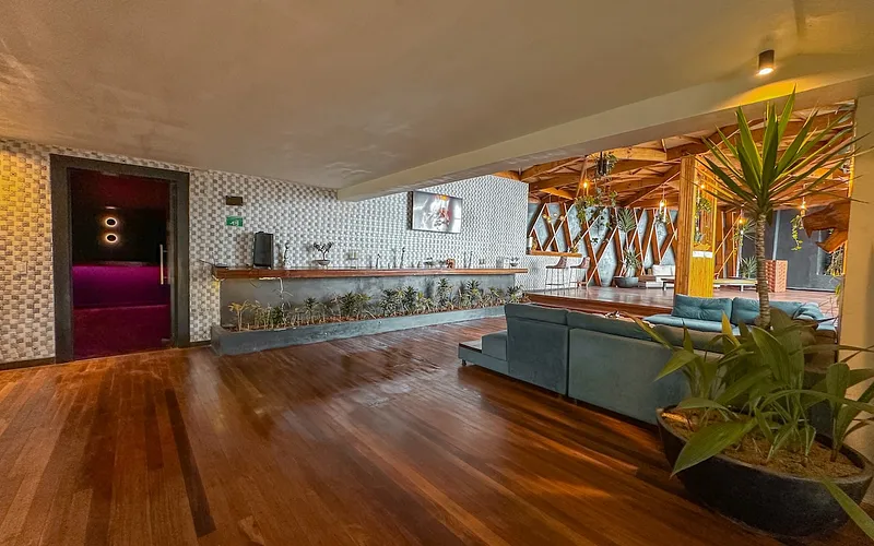 El Poblado’s largest mansion: 2 pools + nightclub photo 3