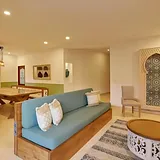 LuxeMansion | XXLJacuzzi/24Security/Pickleball/Fun photo 1