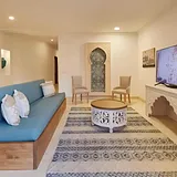 LuxeMansion | XXLJacuzzi/24Security/Pickleball/Fun photo 2