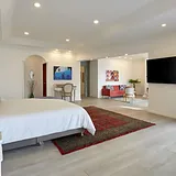 LuxeMansion | XXLJacuzzi/24Security/Pickleball/Fun photo 22