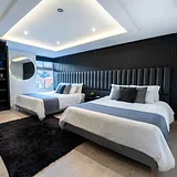 Penthouse • Private Jacuzzi + Sauna + Turkish Bath photo 15