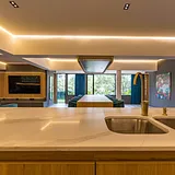 Nightlife PH with Pool Provenza photo 19