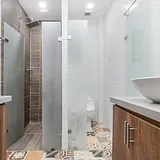 Casa Madera in Lleras Park 7BR & private Jacuzzi photo 16