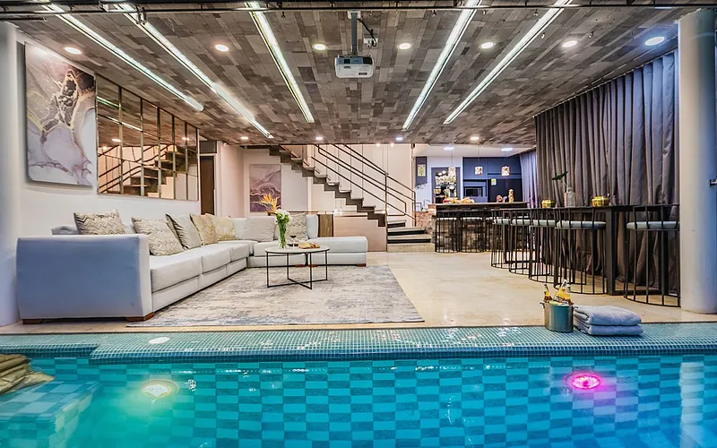 Ultimate 9BR Lleras Mansion W Heated Pool photo 2