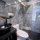VIP Jacuzzi Suite • AC + City Views photo 8