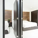 Lleras Park | 3br Lux PH | Balcony | AC | Best Wifi | photo 15