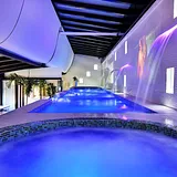 Parque Lleras 8br Luxury Apt Glass Pool&2 Jacuzzis photo 1